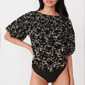 FREE PEOPLE Dessa Puff Sleeve Pleated Front Floral Bodysuit